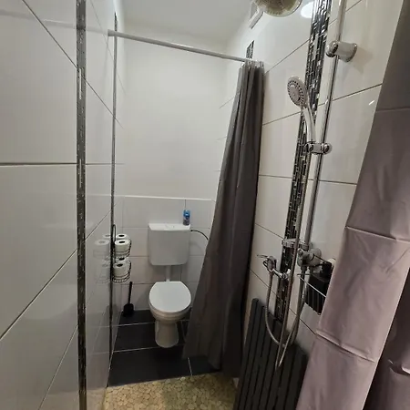 Yan's Place - Next To Gozsdu Gardens * Budapest